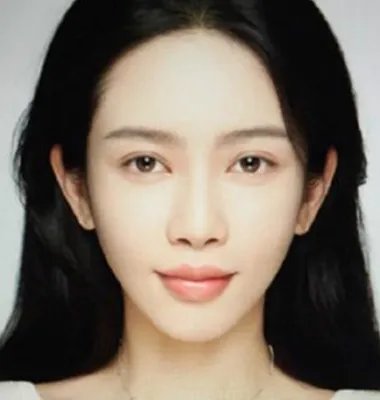 海量嫩模潘霜霜素颜照 微博力证自己为素颜女神