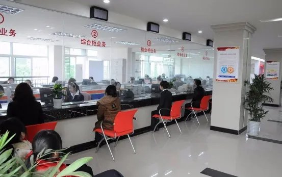 我想知道工行的手机银行到底要不要收费