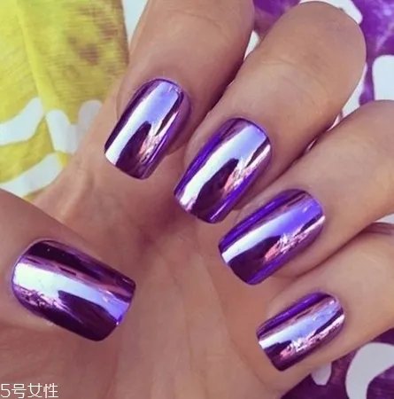 2018镜面美甲图片 闪亮金属镜面美甲样式