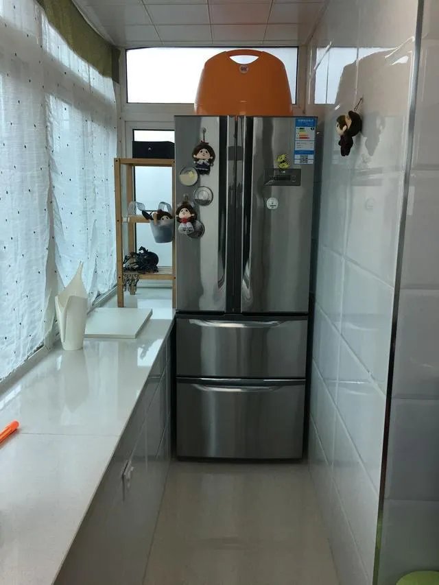 翻新68平米老旧二手房，反差太大，婆婆以为走错门