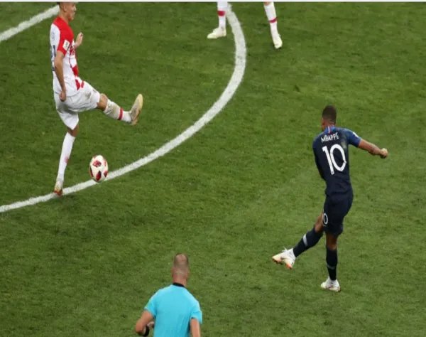 法国4-2克罗地亚具体赛况怎么样？