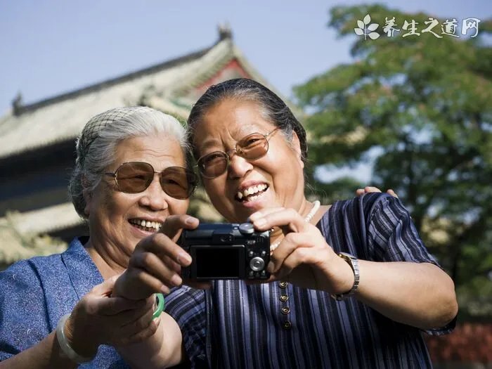 什么样的睫毛膏不晕妆 防晕染的睫毛膏推荐