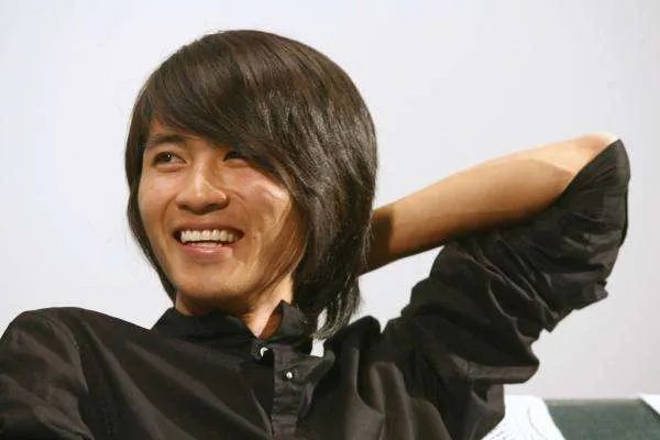 方舟子和韩寒到底有何过节，为何当初他们会引发骂战？