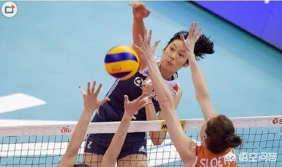 南京总决赛中国女排与荷兰一战，中国队全场进攻136次，朱婷独占62次，你怎么评价？