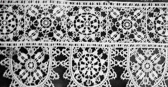 维多利亚女王：第一个穿着白色婚纱出嫁的新娘，拯救了霍尼顿蕾丝