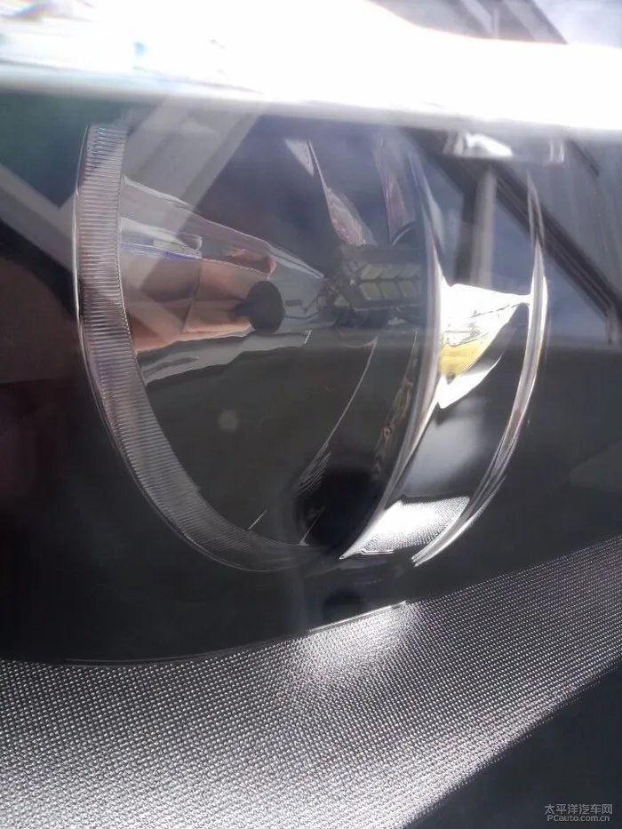 求指教改装速腾1.6舒适的前灯