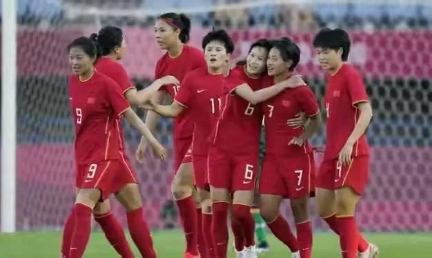 女足4：4贾秀全第二次道歉，如此有担当的优秀教练为何有人质疑？