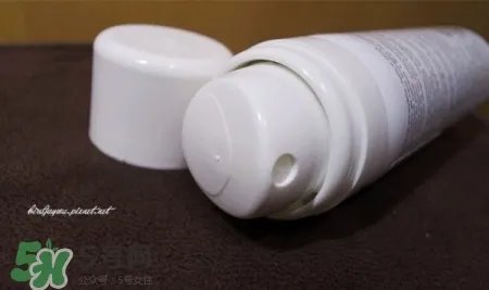 理肤泉喷雾真假辨别图对比