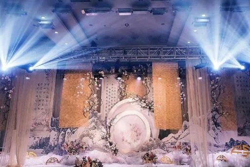 周公解梦梦见自己结婚什么预兆 梦见自己结婚婚纱不满意什么意思