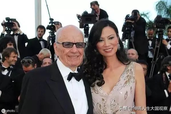 惨遭亿万富豪默多克起诉离婚后，邓文迪为何还能做社交女王？