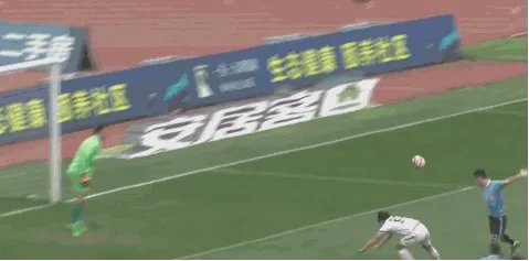 大连一方德比战2-1大连超越吗？