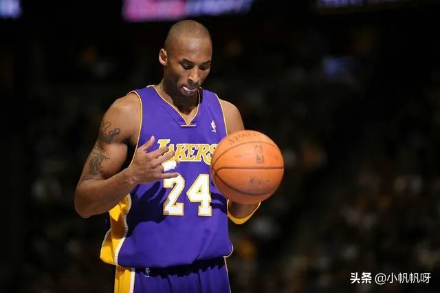 NBA有哪些球星游泳特别厉害？