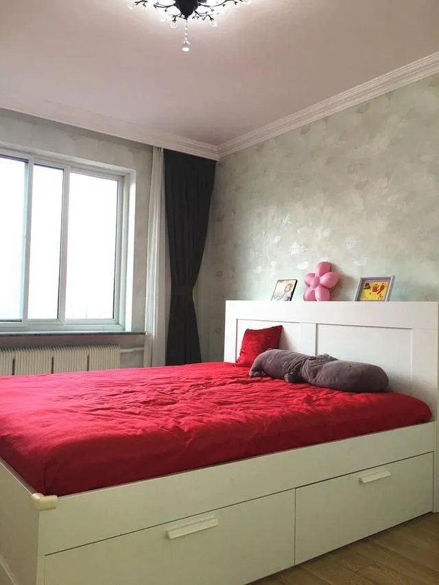 翻新68平米老旧二手房，反差太大，婆婆以为走错门