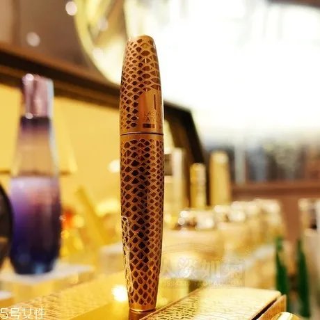 赫莲娜睫毛膏有哪几款 选择睫毛膏窍门