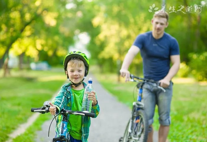 宝宝喝水要注意什么_宝宝喝水的注意事项