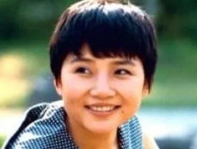 歌手李娜的近况如何？