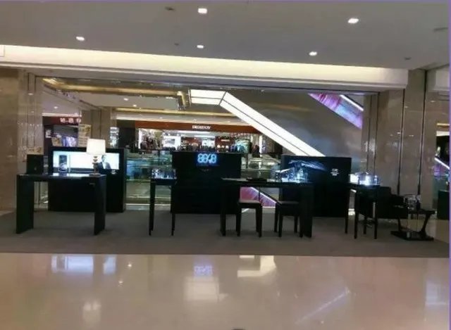 一部私人定制的手机 8848钛金手机报价