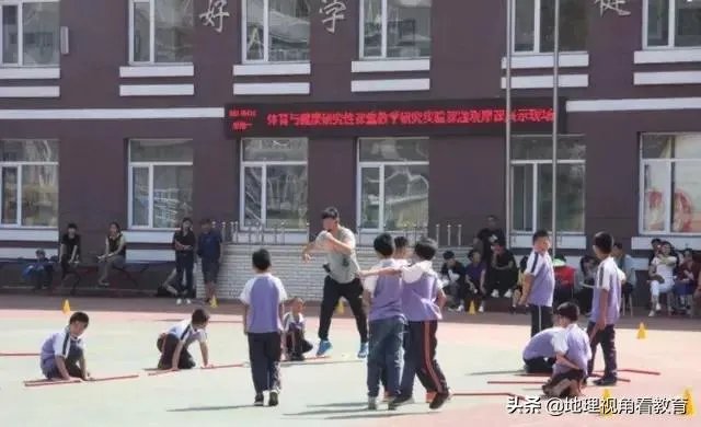 疫情防范区学生要去上学吗