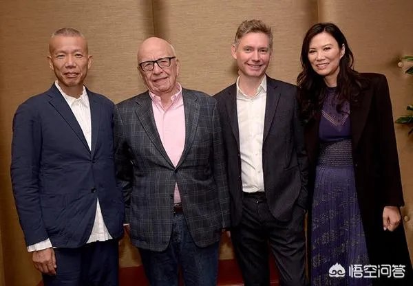 惨遭亿万富豪默多克起诉离婚后，邓文迪为何还能做社交女王？