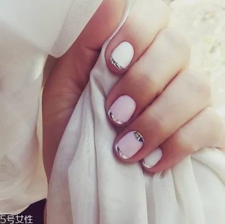 2018镜面美甲图片 闪亮金属镜面美甲样式