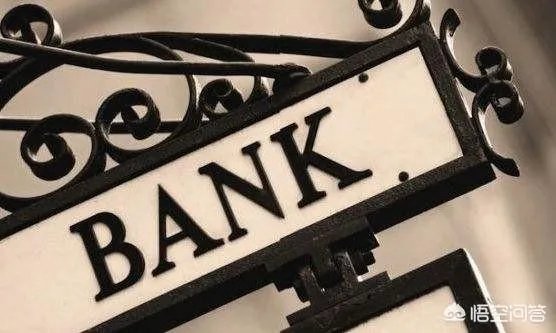 上海工行员工加班八小时点清近三万枚硬币，满足顾客一次性存储需要，你怎么看？