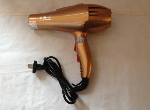 吹风机过热断电怎么办