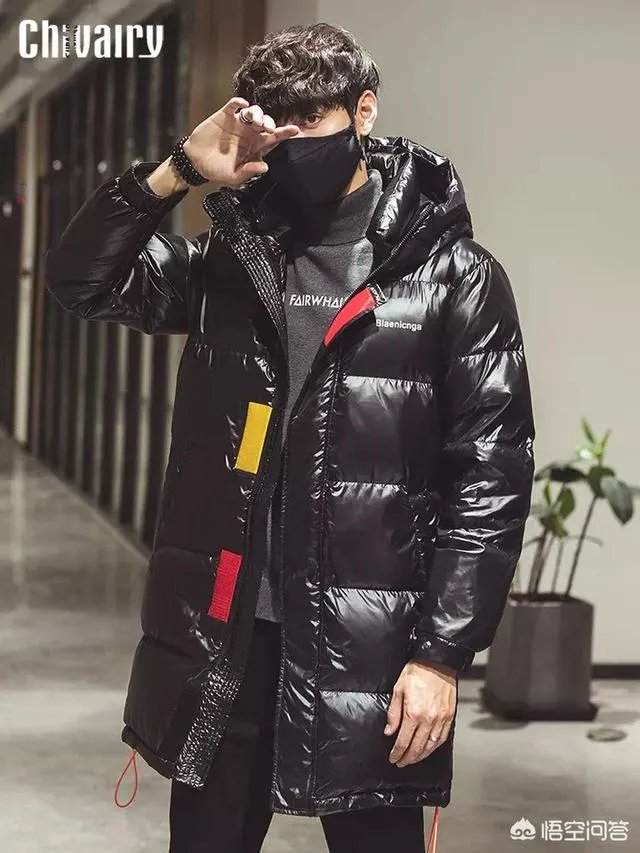 对于冬季流行的男士毛衣来说，如何穿出时尚的感觉？