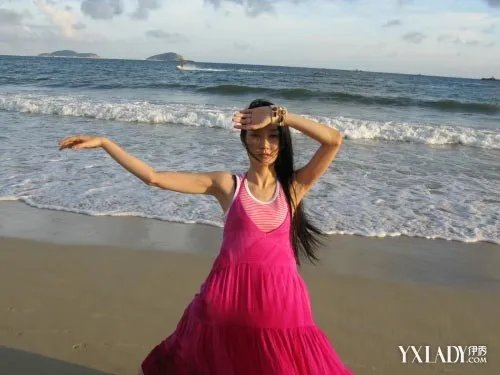 周鹏和萨顶顶是同一个人吗遭遇什么变故让她改名了？