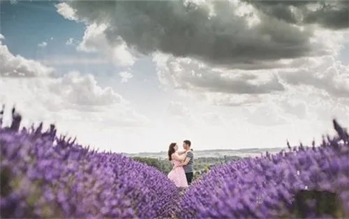 全外景婚纱摄影怎么拍好看 外景婚纱拍摄技巧