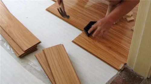 自己动手铺木地板教程是怎样的