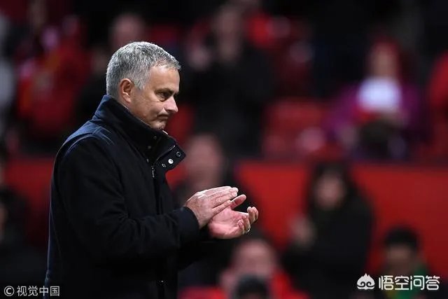 曼联0-0主平水晶宫让穆里尼奥很尴尬，博格巴与桑切斯不能搭档是闷平主因吗？