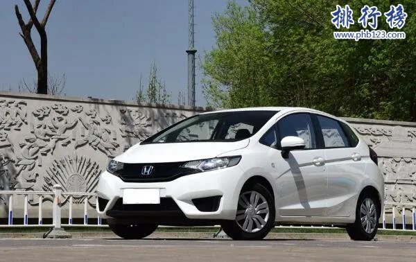 10万左右的两厢车排行榜,10万左右性价比最高的两厢车推荐