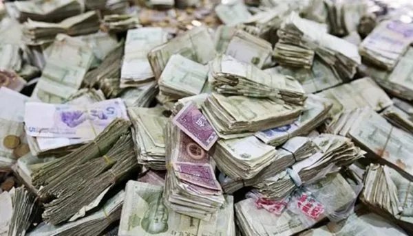 拉两车零钱去买车是怎么回事？