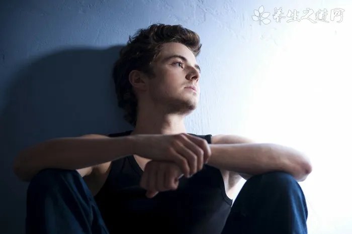 什么样的睫毛膏不晕妆 防晕染的睫毛膏推荐