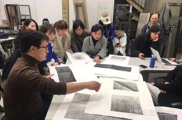 我想学服装设计，去哪学好