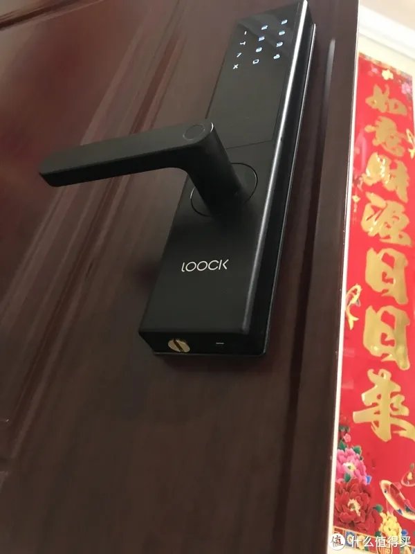 自然舒服的开锁方式，  鹿客智能指纹锁Classic版本