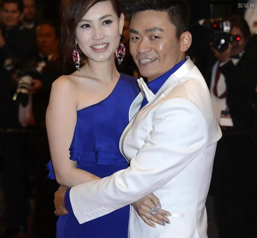 《人再囧途之泰囧》上映 剧情爆笑不断拉开贺岁