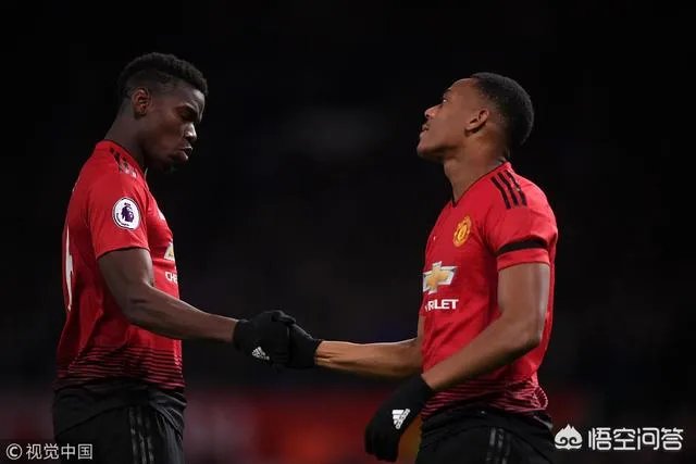 曼联0-0主平水晶宫让穆里尼奥很尴尬，博格巴与桑切斯不能搭档是闷平主因吗？