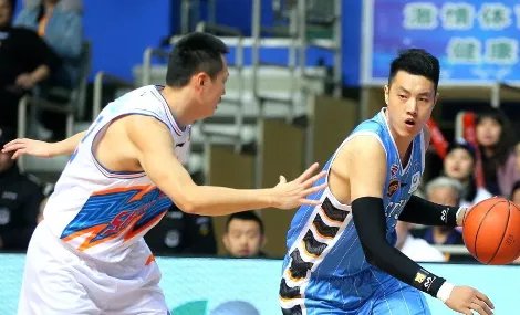 上海男篮终结北京四连胜比赛情况如何？