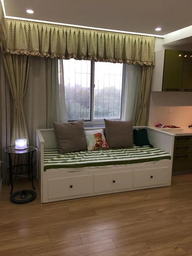 翻新68平米老旧二手房，反差太大，婆婆以为走错门