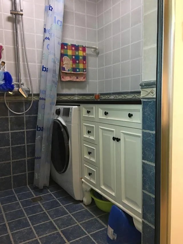 翻新68平米老旧二手房，反差太大，婆婆以为走错门