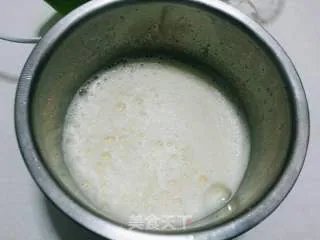 自制蛋黄牛奶冰激凌