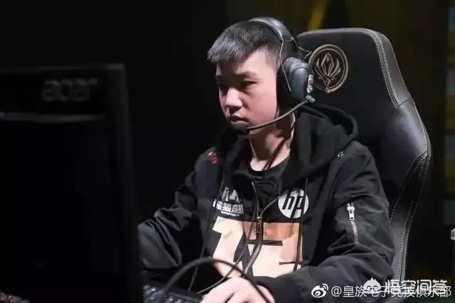 LOL官方视频Letme说“你是世界第一上单我也是，在我面前人人平等”，对此你怎么看？