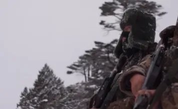 在西藏墨脱哨所守护的军人，是如何自给自足的？