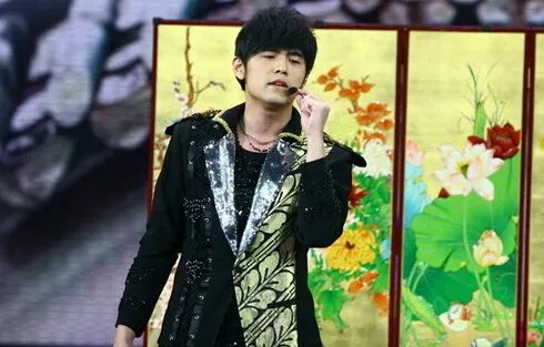 2011春晚周杰伦惊艳亮相  乐坛天王新年贺岁