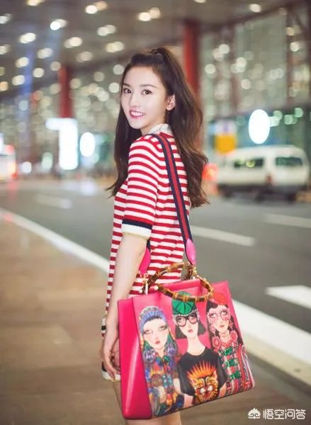 宋祖儿甜美形象霸屏，怎样才能像她一样穿出青春活力范儿？