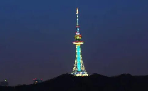 青岛电视观光塔的观光塔建设