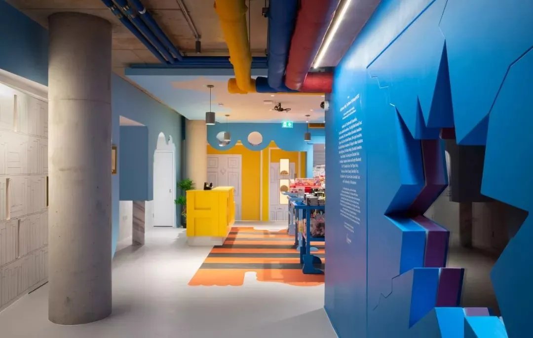 高跟鞋长腿毛？2019维秘内衣秀取消了？隐形眼镜眨眨眼就调焦？！…【设计烩报180期】