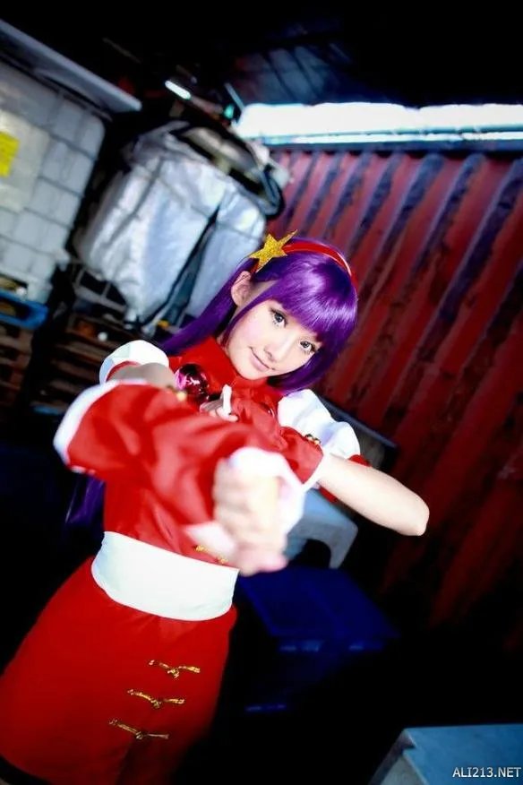 《拳皇》灵魂人物成长史 女神麻宫雅典娜也穿比基尼?