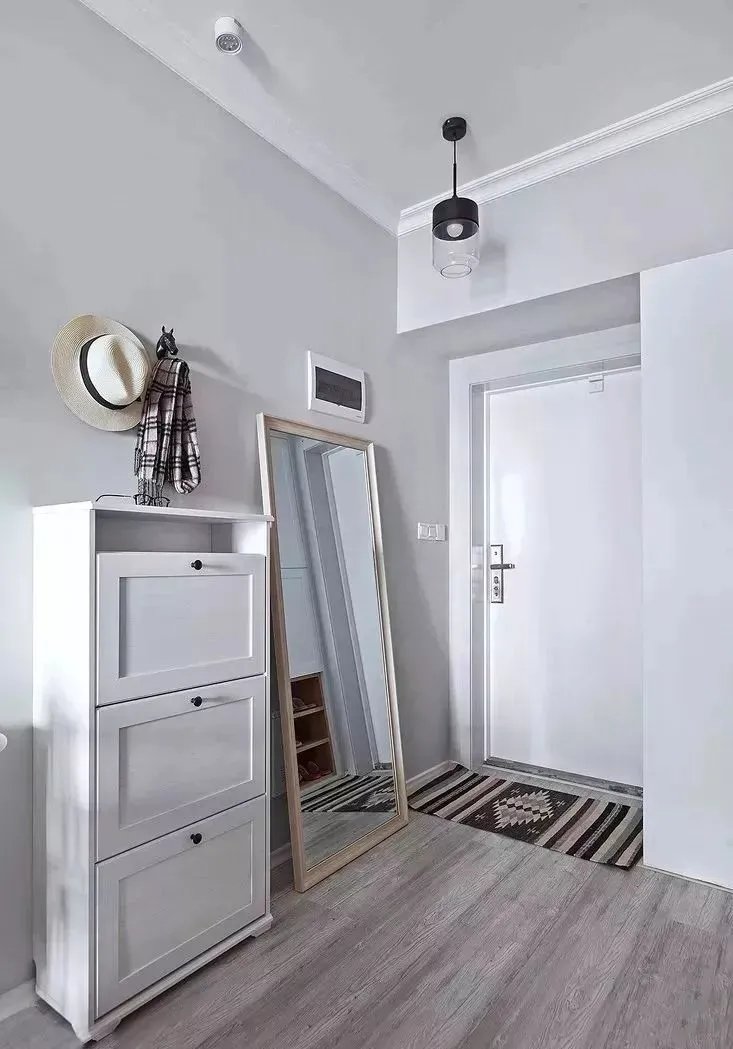 92平北欧风二居室，采光好棒，还有文化砖电视背景墙